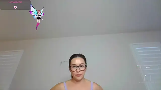 mixedasiangirl online show from 6, 11, 2025