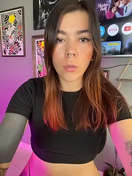 Snapshot of luccianagreyy chatting on 10, 11, 2025 luccianagreyy online show from 10, 11, 2025