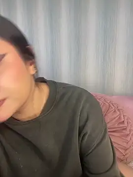 PoliBenett  online show from 5, 3, 2025