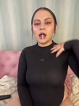 PoliBenett  online show from 6, 3, 2025