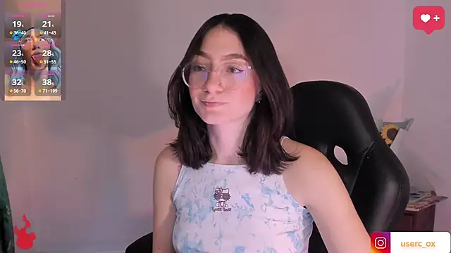 Snapshot of haanna_thompsoon chatting on 3, 3, 2025 haanna thompsoon online show from 3, 3, 2025