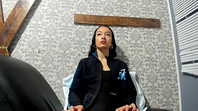Mia scarlet69 online show from 14, 1, 2025