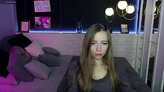 OliviaGentle online show from 6, 12, 2024