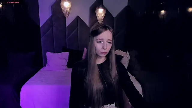 OliviaGentle online show from 10, 12, 2024