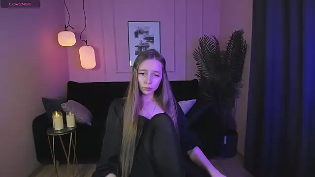 OliviaGentle online show from 23, 12, 2024