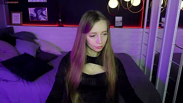 OliviaGentle online show from 5, 1, 2025