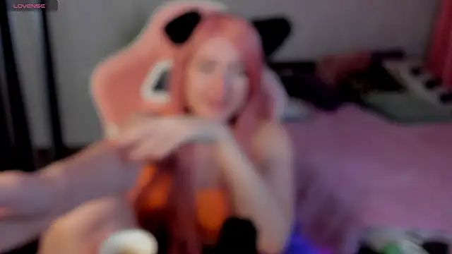 LisaElfy online show from 11, 12, 2024