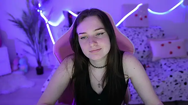 LisaElfy online show from 25, 2, 2025