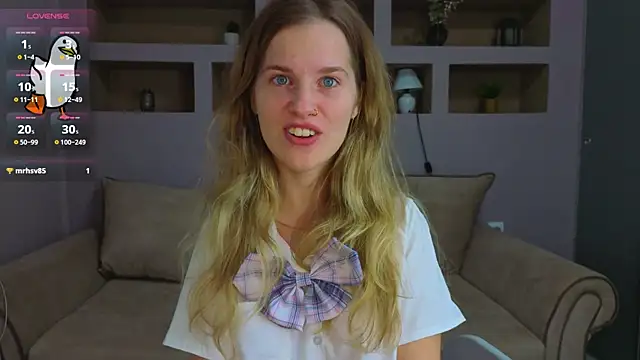 LinaCristonsen online show from 25, 10, 2025