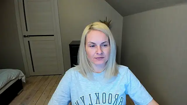 Alicee Gracee online show from 25, 2, 2025