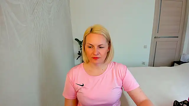 Snapshot of Alicee_Gracee chatting on 23, 4, 2026 Alicee Gracee online show from 23, 4, 2026