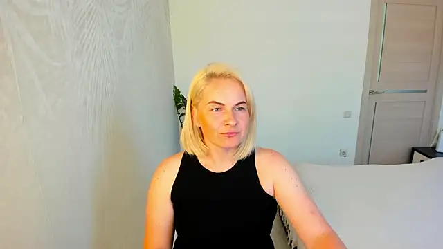 Snapshot of Alicee_Gracee chatting on 7, 6, 2026 Alicee Gracee online show from 7, 6, 2026