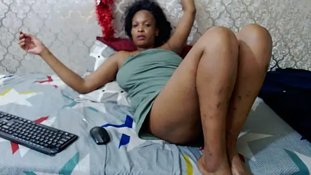 Snapshot of MaximTease24 chatting on 24, 2, 2025 MaximTease24 online show from 24, 2, 2025