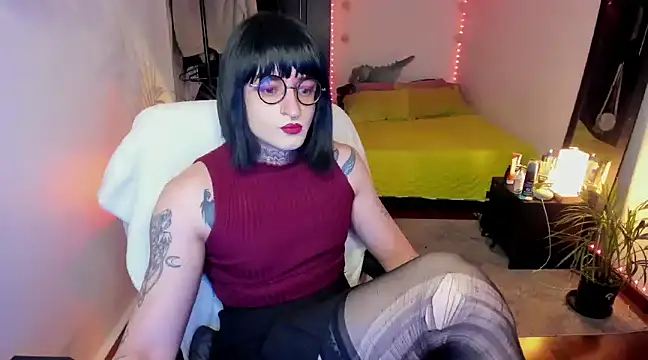 ShiiraVelkor online show from 19, 2, 2025