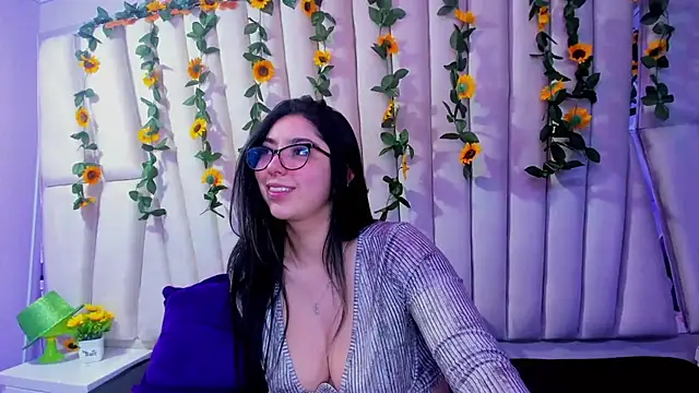 Lucy Anall  online show from 21, 3, 2025