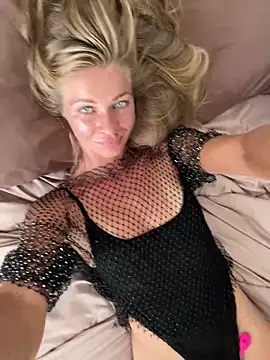 -OliWow- online show from 8, 2, 2026