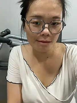 Bella0815 online show from 7, 10, 2025