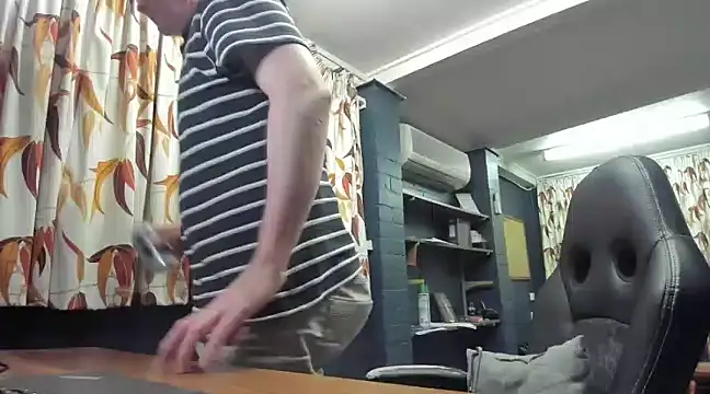 tilobinder online show from 2, 1, 2025