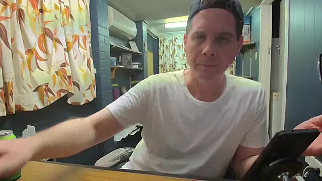 tilobinder online show from 22, 12, 2025