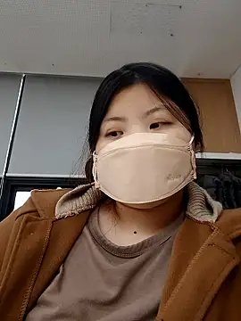 hello098712 online show from 20, 10, 2025