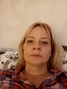 Snapshot of Milen_Milf chatting on 5, 2, 2025 Milen Milf online show from 5, 2, 2025