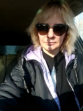 Snapshot of Milen_Milf chatting on 3, 3, 2025 Milen Milf online show from 3, 3, 2025