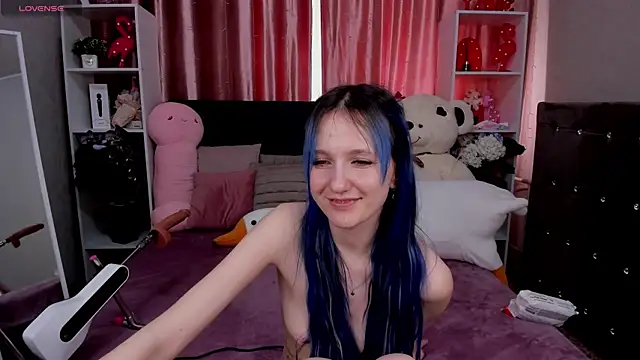 MiaKarlos online show from 6, 3, 2025