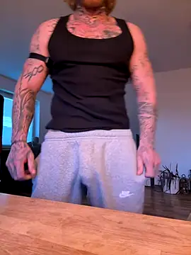 YOUNGCOUPLEfuck online show from 1, 12, 2025