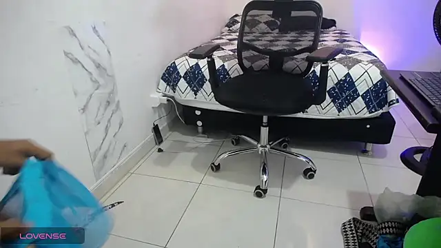 Snapshot of Zaya_Smith chatting on 24, 12, 2024 Zaya Smith online show from 24, 12, 2024