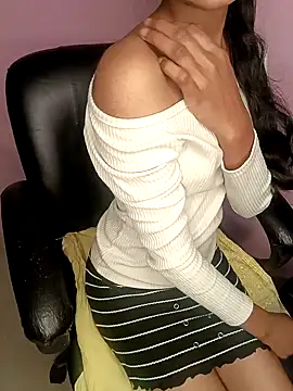 Snapshot of Chandani-Love chatting on 11, 1, 2025 Chandani-Love online show from 11, 1, 2025