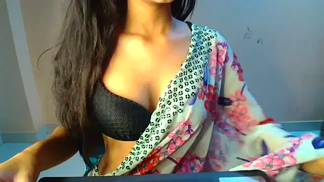 Snapshot of Chandani-Love chatting on 3, 5, 2026 Chandani-Love online show from 3, 5, 2026