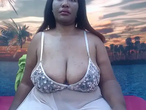 Snapshot of chubbydoll122 chatting on 25, 5, 2026 chubbydoll122 online show from 25, 5, 2026