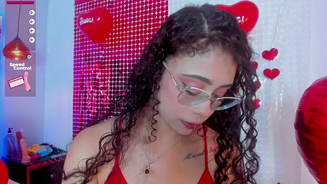 Snapshot of antonelllepiercee chatting on 14, 2, 2025 antonelllepiercee online show from 14, 2, 2025