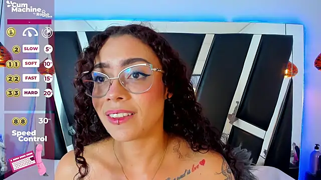 Snapshot of antonelllepiercee chatting on 20, 2, 2025 antonelllepiercee online show from 20, 2, 2025
