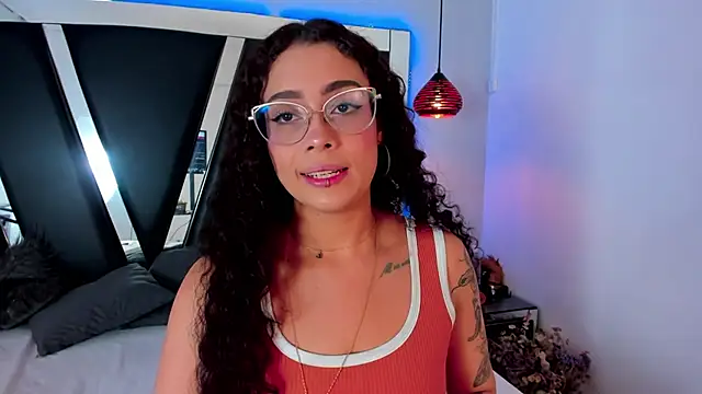 Snapshot of antonelllepiercee chatting on 17, 3, 2025 antonelllepiercee online show from 17, 3, 2025