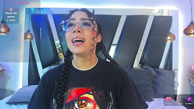 Snapshot of antonelllepiercee chatting on 22, 11, 2025 antonelllepiercee online show from 22, 11, 2025