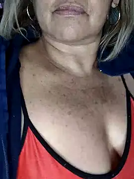 Snapshot of Kasandra_Ho chatting on 6, 1, 2025 Kasandra Ho online show from 6, 1, 2025
