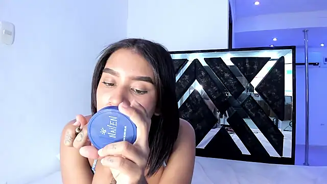 Fernanda brown18 online show from 12, 2, 2025