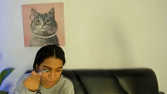 Fernanda brown18 online show from 18, 10, 2025