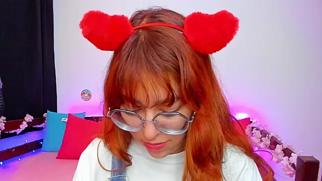  Moon Johnson online show from 20, 9, 2025