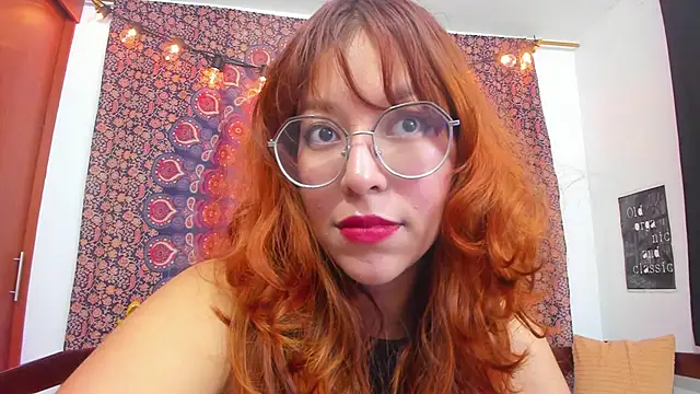 Snapshot of _Moon_Johnson chatting on 22, 12, 2025 Moon Johnson online show from 22, 12, 2025