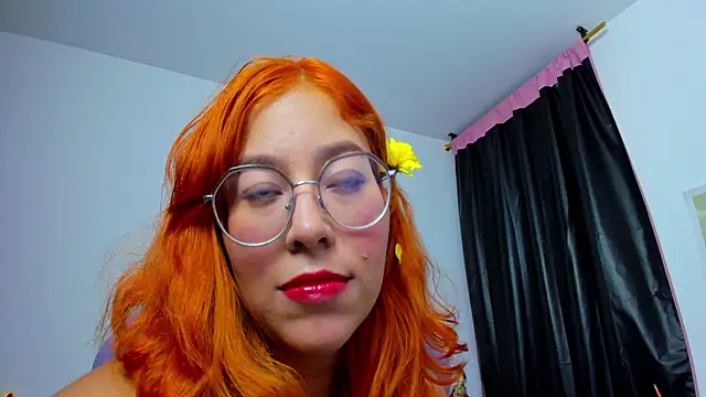 Snapshot of _Moon_Johnson chatting on 5, 2, 2026 Moon Johnson online show from 5, 2, 2026