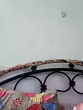 Snapshot of Aaliya_Love chatting on 10, 12, 2024 Aaliya Love online show from 10, 12, 2024