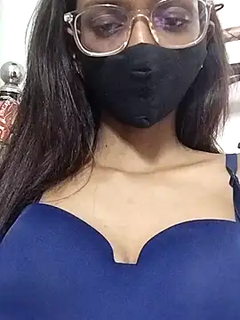 Snapshot of Aaliya_Love chatting on 2, 1, 2025 Aaliya Love online show from 2, 1, 2025
