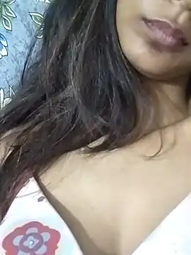 Snapshot of Aaliya_Love chatting on 2, 2, 2025 Aaliya Love online show from 2, 2, 2025