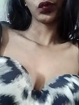 Snapshot of Aaliya_Love chatting on 24, 9, 2025 Aaliya Love online show from 24, 9, 2025