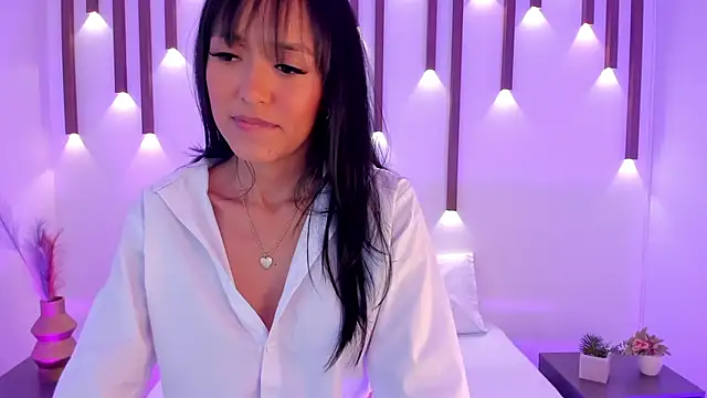 Snapshot of sara_gwen chatting on 15, 1, 2025 sara gwen online show from 15, 1, 2025
