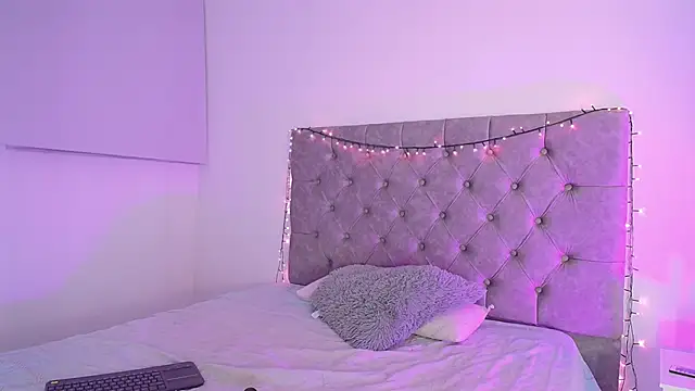 Snapshot of _kimtorres__ chatting on 19, 1, 2025  kimtorres   online show from 19, 1, 2025