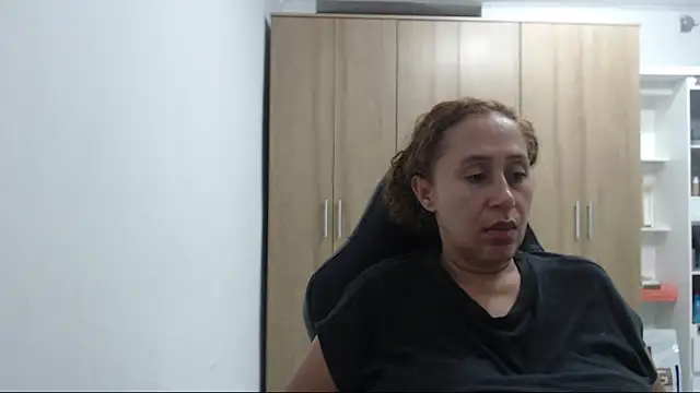 RoxanaLove9 online show from 29, 3, 2026