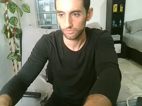 Snapshot of bauziva chatting on 7, 10, 2025 bauziva online show from 7, 10, 2025